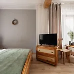 Goscinne Wilcznik 12 Couette-café