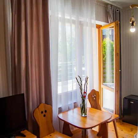 Goscinne Wilcznik 12 3* ザコパネ