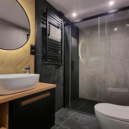 Goscinne Wilcznik 12 Bed & Breakfast 3*